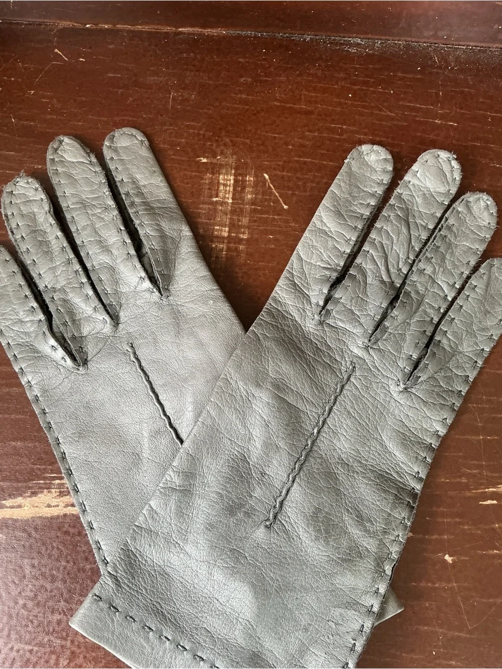 Vintage Macys Marchioness Gray Leather Gloves Made in Italy Kidskin 1950s 1960s